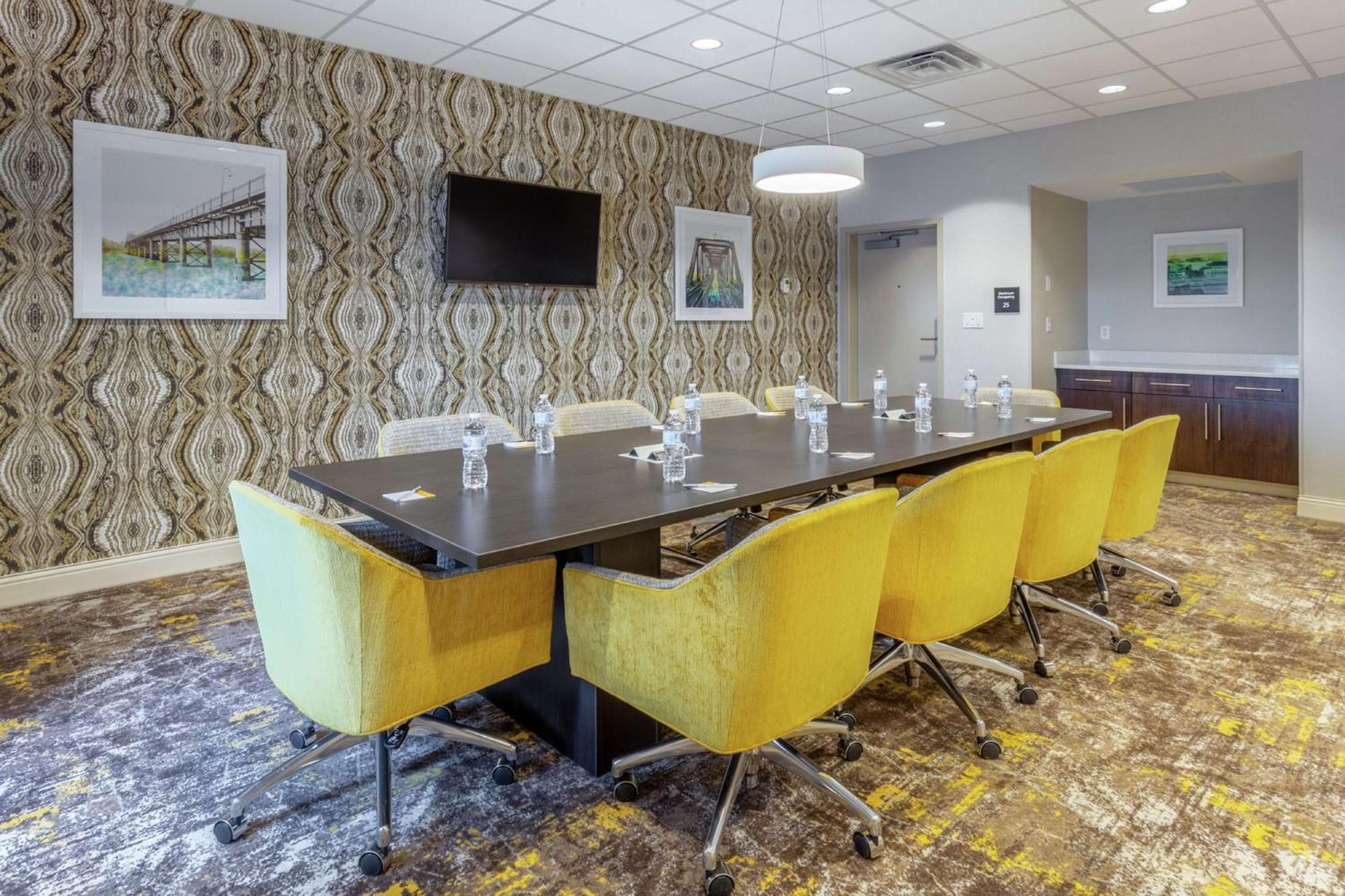 Hampton Inn & Suites Burlington Exteriör bild